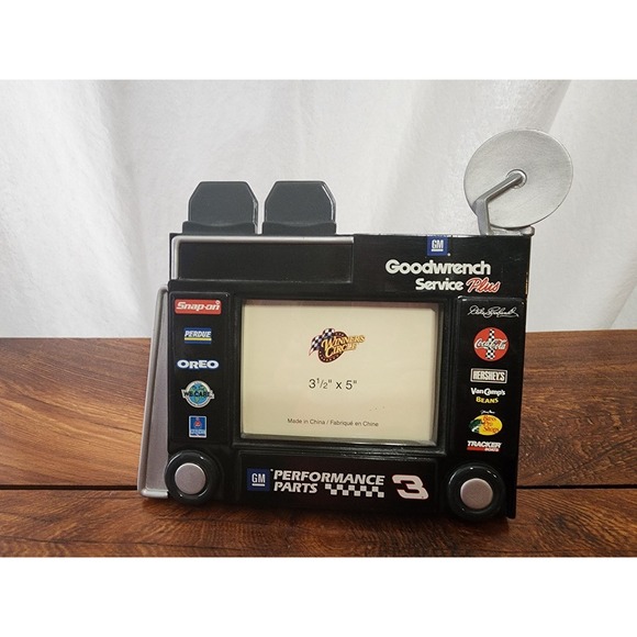Dale Earnhardt camera shaped picture frame #3 Goodwrench‎ - Picture 1 of 3
